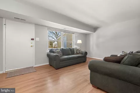 9695 Hitching Post Ln #J, Laurel, MD 20723 photo 2