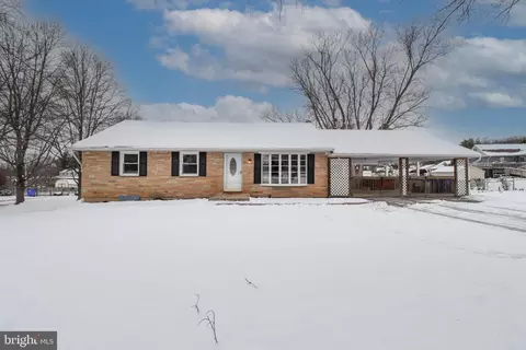 8308 Grove Rd, Ellicott City, MD 21043