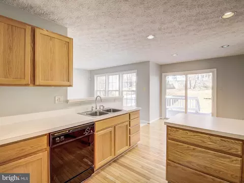 9671 Spratley Ave, Laurel, MD 20723 photo 20
