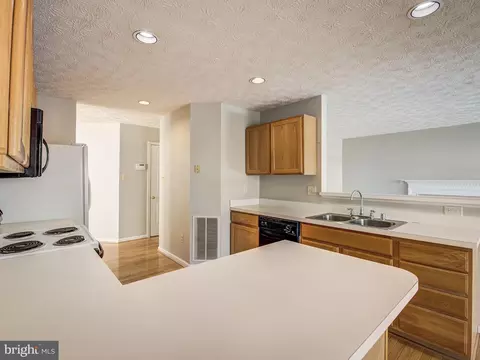 9671 Spratley Ave, Laurel, MD 20723 photo 23