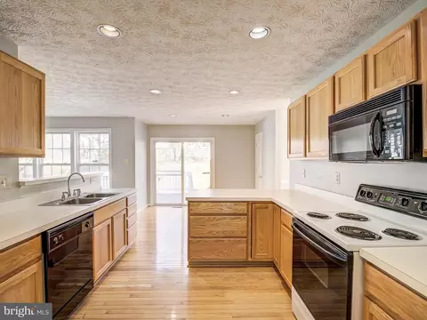 9671 Spratley Ave, Laurel, MD 20723 photo 18