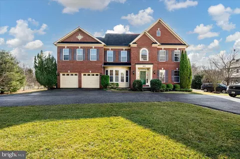 8613 Waterside Ct, Laurel, MD 20723