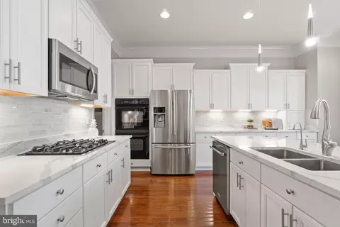 8794 Boulder Ridge Rd, Laurel, MD 20723 photo 9