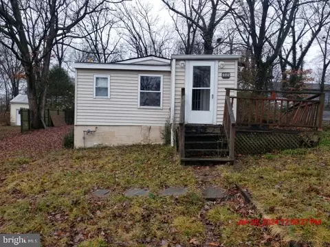 9312 Madison Ave, Laurel, MD 20723