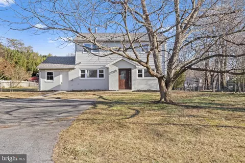 8743 Teresa Ln, Laurel, MD 20723