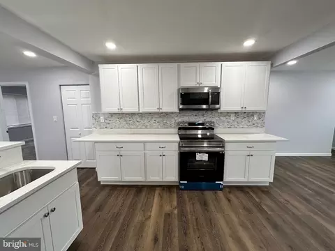 Kitchen - 9877 Lyon Ave, Laurel, MD 20723 photo 3 of 4