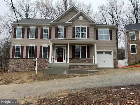 6214 Hunters Hollow Rd, Elkridge, MD 21075
