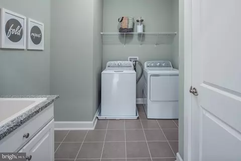 8400 Bald Eagle Ct, Laurel, MD 20723 photo 16