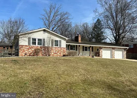 6835 Allview Dr, Columbia, MD 21046