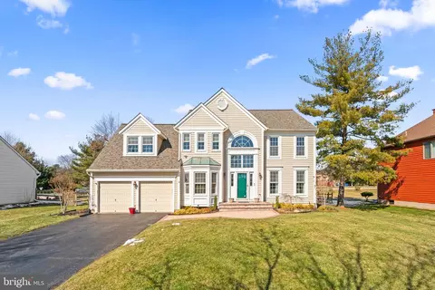 10208 Wetherburn Rd, Ellicott City, MD 21042