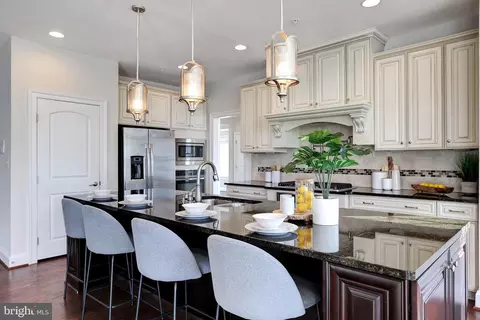 Kitchen - 9910 Flora Ct, Laurel, MD 20723 photo 3 of 7