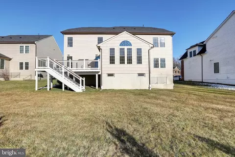 Exterior - 9910 Flora Ct, Laurel, MD 20723 photo 7 of 11