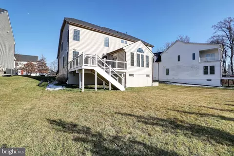Exterior - 9910 Flora Ct, Laurel, MD 20723 photo 5 of 11