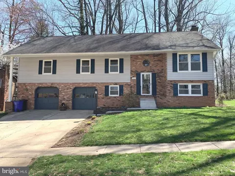 9492 Vollmerhausen Dr, Columbia, MD 21046