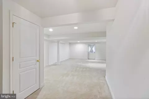 Entry Way - 9410 Hidden View Ln, Laurel, MD 20723 photo 6 of 9