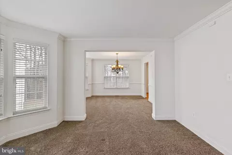 Entry Way - 9410 Hidden View Ln, Laurel, MD 20723 photo 4 of 9