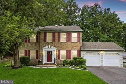 5028 Brampton Pkwy, Ellicott City, MD 21043