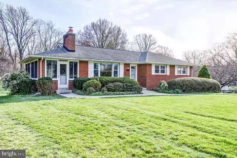 10709 Hunting Ln, Columbia, MD 21044