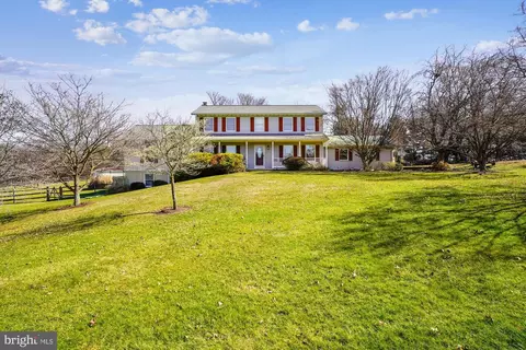 16618 Bahner Ct, Mount Airy, MD 21771