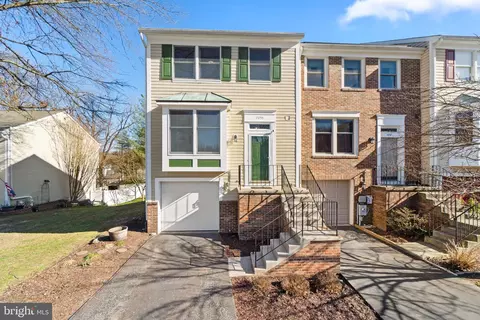 7055 Copperwood Way, Columbia, MD 21046