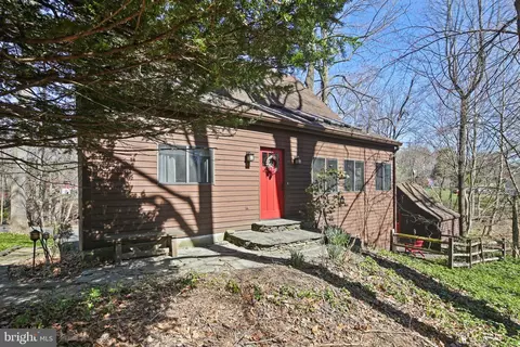 9929 Carillon Dr, Ellicott City, MD 21042