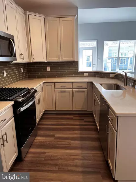 8635 Hines Cir, Laurel, MD 20723