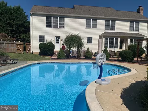 Exterior - 8398 Sand Cherry Ln, Laurel, MD 20723 photo 4 of 6