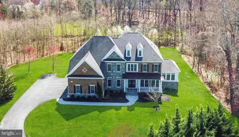 11033 Hunters View Rd, Ellicott City, MD 21042