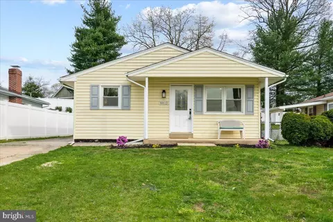 6017 Claire Dr, Elkridge, MD 21075