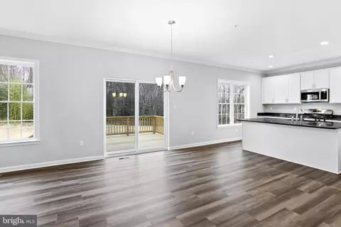 9121 Giddings Crossing Rd, Laurel, MD 20723 photo 3