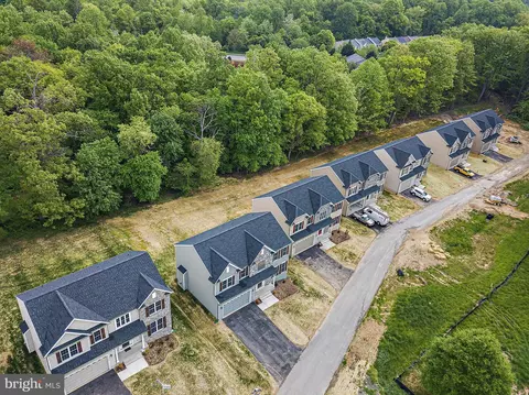 9121 Giddings Crossing Rd, Laurel, MD 20723 photo 35