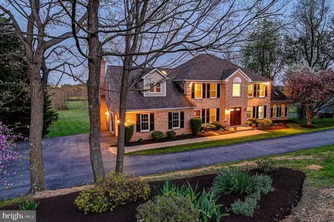5930 Clifton Oaks Dr SE, Clarksville, MD 21029
