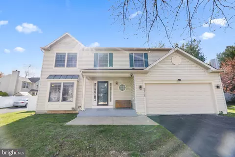 9225 Homestretch Ct, Laurel, MD 20723