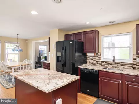 Kitchen - 6007 River Birch Ct, Hanover, MD 21076 photo 2 of 4