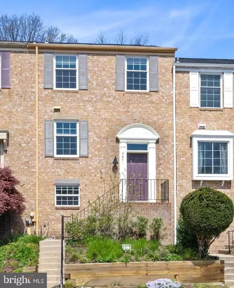 9871 Softwater Way, Columbia, MD 21046