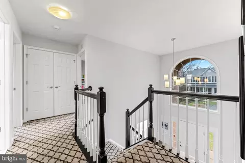 Entry Way - 6001 Florey Rd, Hanover, MD 21076 photo 1 of 6