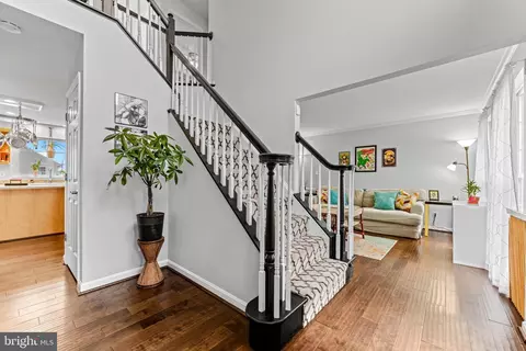 Entry Way - 6001 Florey Rd, Hanover, MD 21076 photo 2 of 6