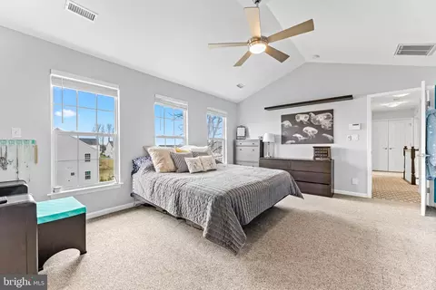 Bedroom - 6001 Florey Rd, Hanover, MD 21076 photo 8 of 11