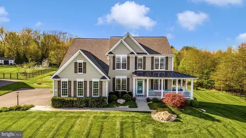 727 Woodbine Crossing Rd, Mount Airy, MD 21771