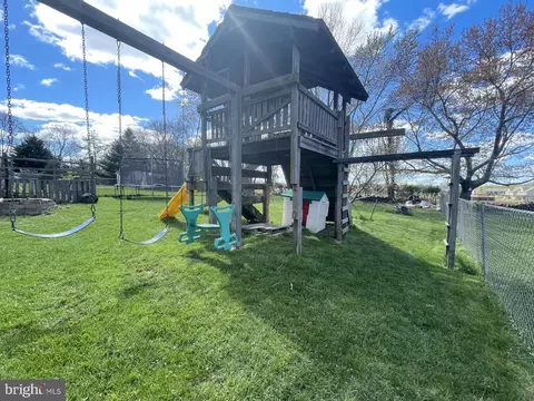 View/Area - 10159 High Ridge Rd, Laurel, MD 20723 photo 3 of 3