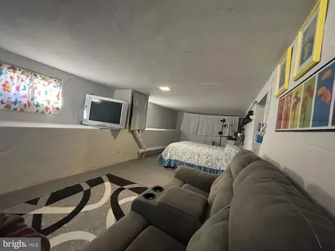 Bedroom - 10159 High Ridge Rd, Laurel, MD 20723 photo 5 of 6
