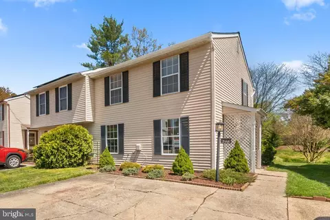 6275 Blue Dart Pl, Columbia, MD 21045