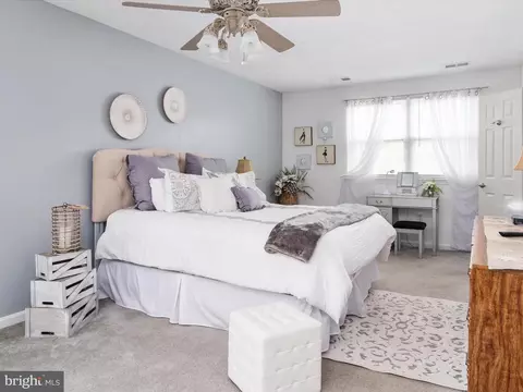 Bedroom - 6440 Skipton Dr, Hanover, MD 21076 photo 8 of 12