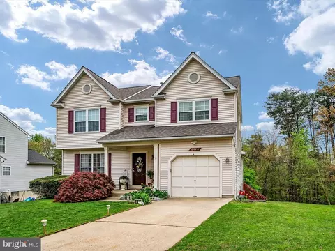 Exterior - 6440 Skipton Dr, Hanover, MD 21076 photo 2 of 9