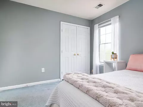 Bedroom - 6440 Skipton Dr, Hanover, MD 21076 photo 4 of 12