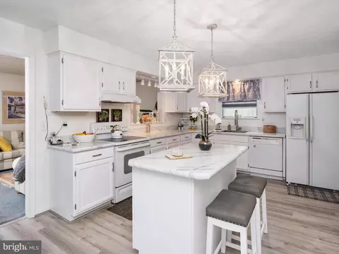 Kitchen - 6440 Skipton Dr, Hanover, MD 21076 photo 1 of 5