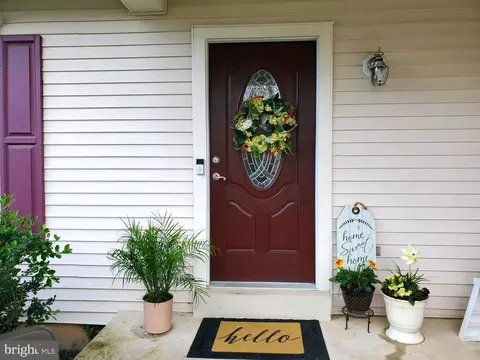 Entry Way - 6440 Skipton Dr, Hanover, MD 21076 photo 1 of 2
