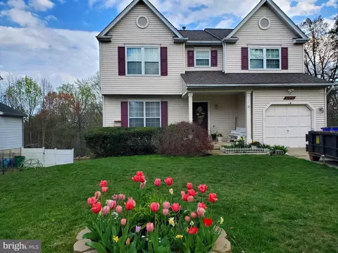 Exterior - 6440 Skipton Dr, Hanover, MD 21076 photo 8 of 9