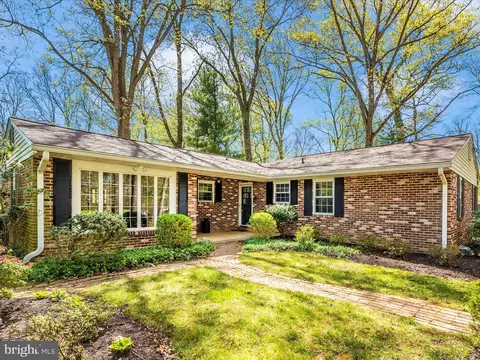 3813 Walt Ann Dr, Ellicott City, MD 21042
