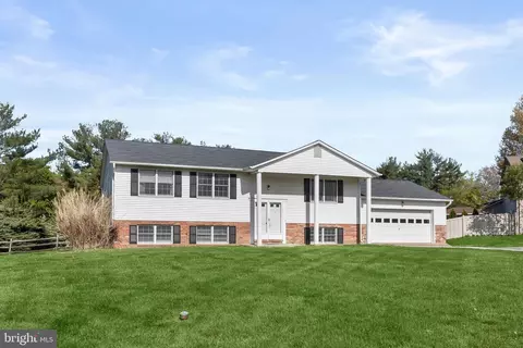 4204 Hermitage Dr, Ellicott City, MD 21042